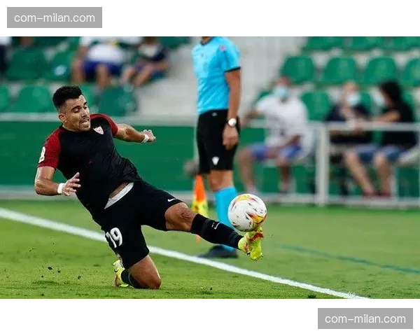 塞维利亚近六轮取三胜状态回升 保级压力得到缓解